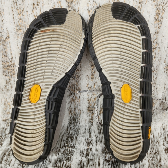 Merrell "Move Glove Suede" Barefoot Running Shoe Vibram Grey | Women's Size 6.5 - Picture 9 of 16